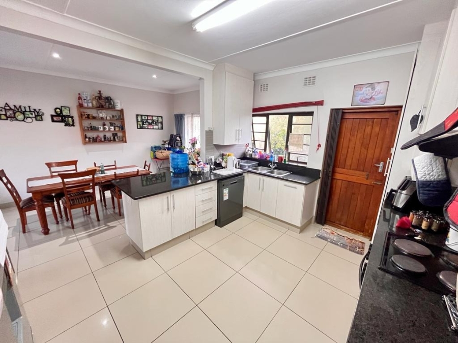 To Let 3 Bedroom Property for Rent in Gonubie Eastern Cape